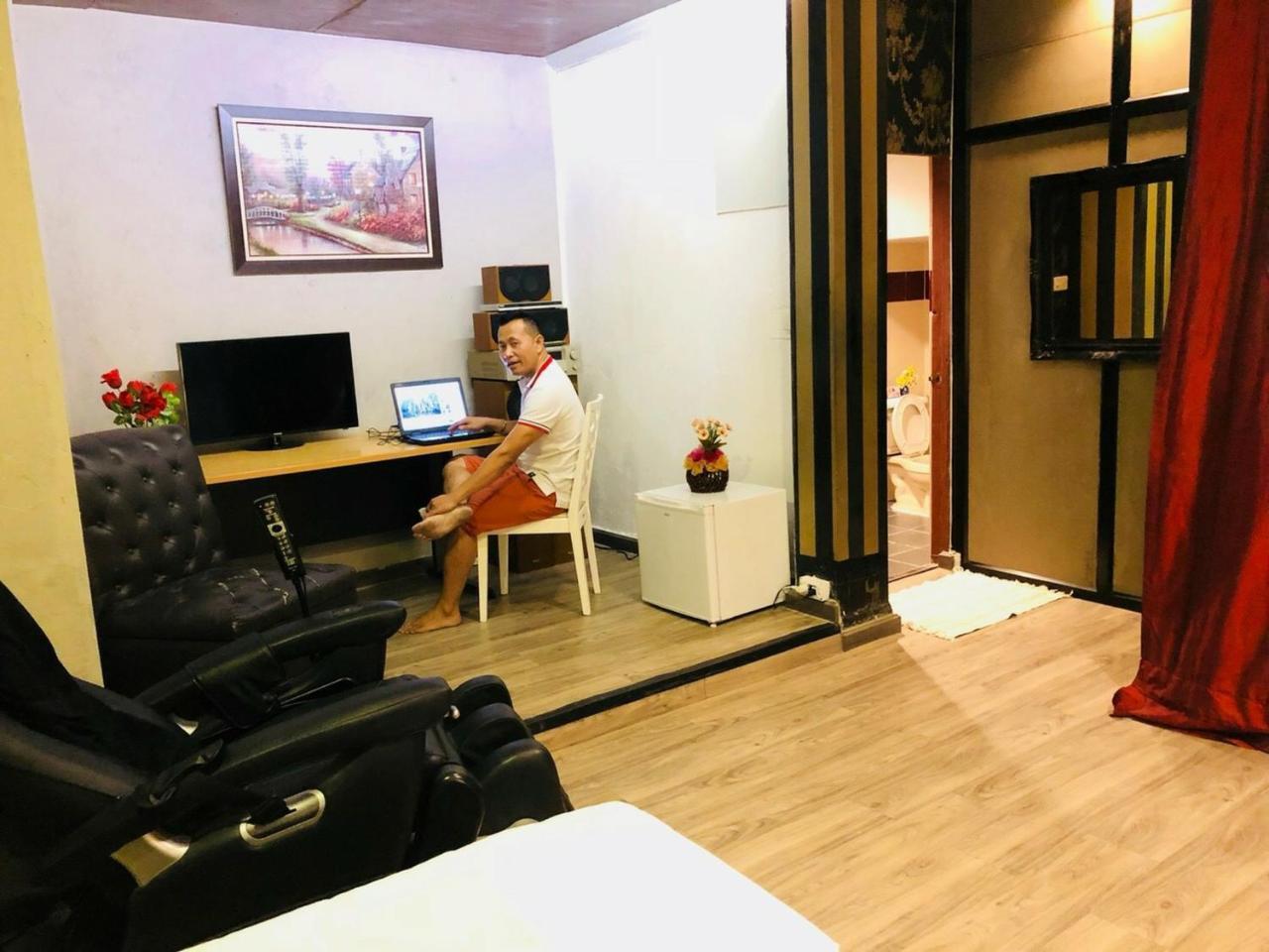 曼谷 素坤逸1号第一精品青年旅馆旅舍 外观 照片